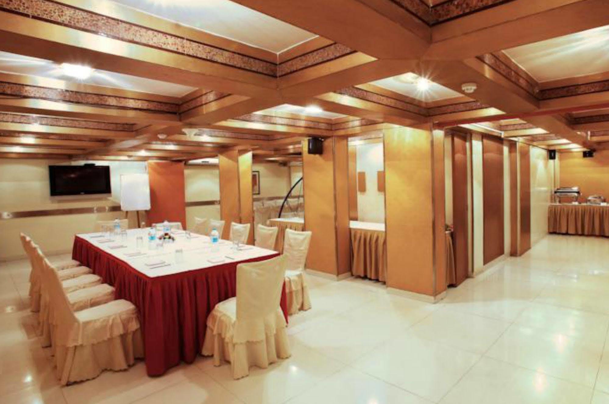 Fabhotel Shubhangan - Nr Bandra Mumbai Exterior foto